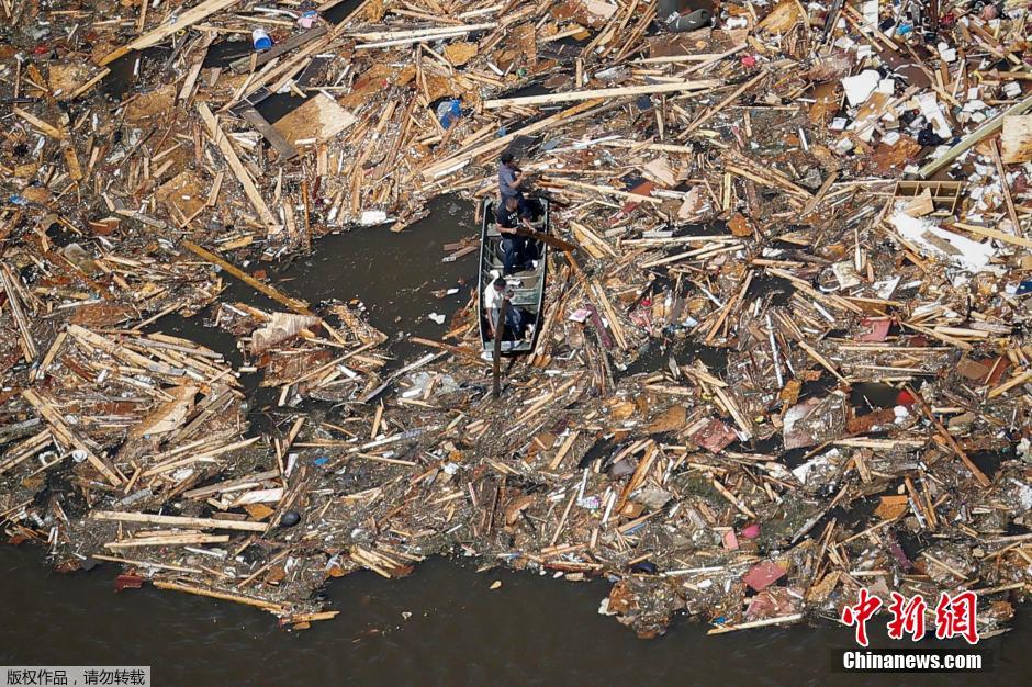 致命龍卷風(fēng)肆虐美國(guó)多州 小鎮(zhèn)街道幾乎毀成渣 致命龍卷風(fēng)肆虐美國(guó)多州 小鎮(zhèn)街道幾乎毀成渣