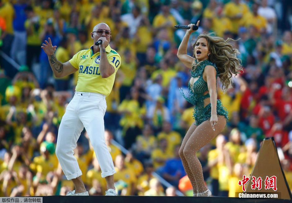 北京時間6月13日凌晨2時，巴西世界杯正式拉開帷幕。