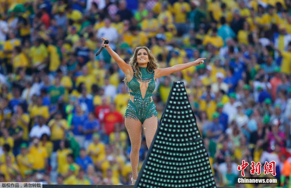 北京時間6月13日凌晨2時，巴西世界杯正式拉開帷幕。