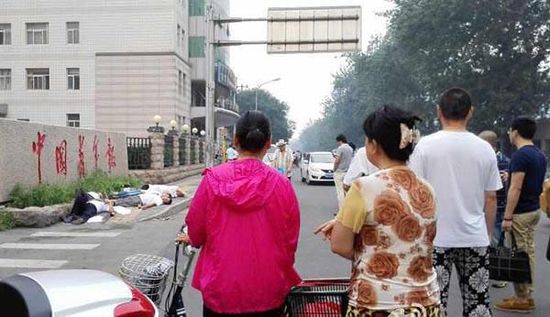 陳建國看來，那7個(gè)鄉(xiāng)親會(huì)選擇喝農(nóng)藥，他并不意外。