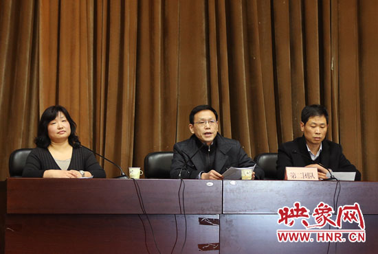 第二組競聘團隊，胡士才（中）朱金星（右）趙瑞瑩（左）。