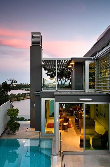 近日，新西蘭華人土豪再次出手，以1010萬的價格購買了位于Parnell的一座無敵海景豪宅。