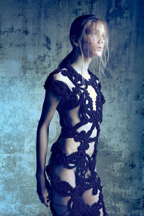 似男非女 “妖孽”般國(guó)際男模