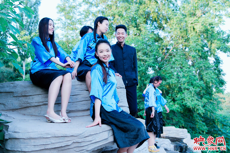 最是那溫柔一笑，定格了四年所有的記憶。