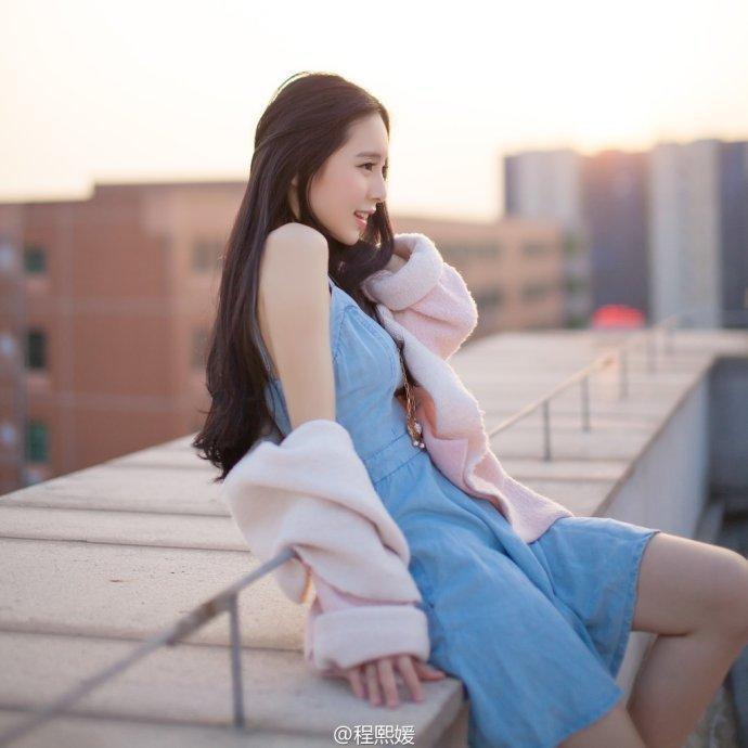 廈大?；ǔ涛蹑虑寮儗懻娅@贊 素顏美到窒息