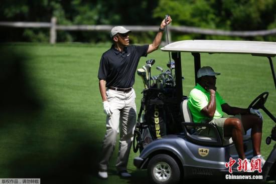 美國內(nèi)外局勢(shì)緊張 奧巴馬罕見中斷假期返回開會(huì)