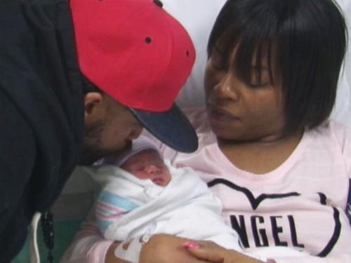 俄亥俄州一對同為元旦生日的夫妻，就在剛剛過去的1月1日，又生下了自己的女兒。