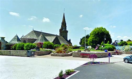 貝里揚村人口不足，歡迎年輕家庭遷居至此；卻對單純尋求投資的商人不感興趣。