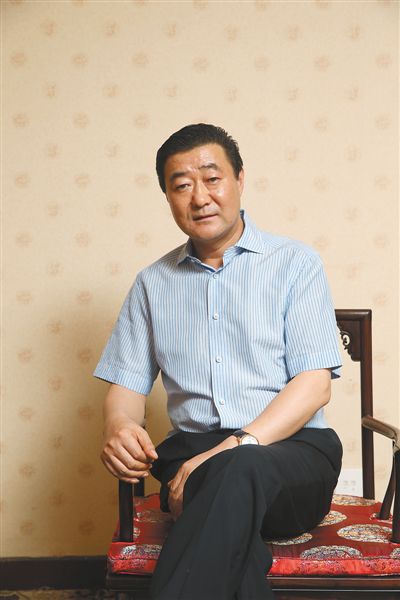 　張新明金業(yè)集團(tuán)董事長(zhǎng)。2002年進(jìn)入焦炭領(lǐng)域。2010年，張新明將金業(yè)煤焦化集團(tuán)部分資產(chǎn)以79億賣