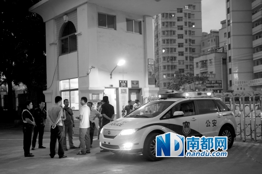 　接人的親戚和校方一度沒談攏,雙方甚至差點(diǎn)鬧到派出所。