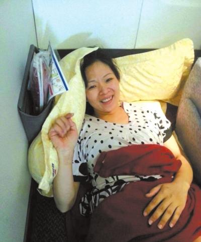 孕婦飛機上順產(chǎn)“高空雙胞胎” 機上恰巧有醫(yī)生 孕婦飛機上順產(chǎn)“高空雙胞胎” 機上恰巧有醫(yī)生