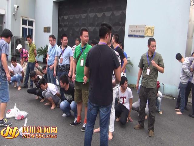 公安局管抓捕詐騙公司現(xiàn)場(chǎng)（警方視頻截圖）。