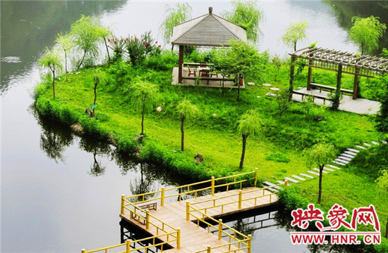 美不勝收 爬山、游園、賞奇觀（組圖）