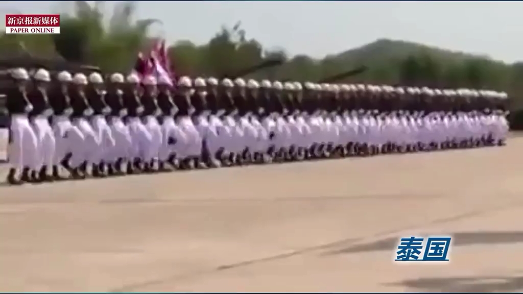 那些年摩托、樹人、斧頭兵上演的有趣閱兵式