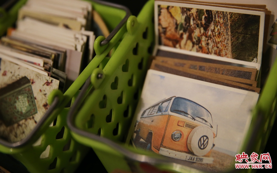 書店內(nèi)出售的書簽。