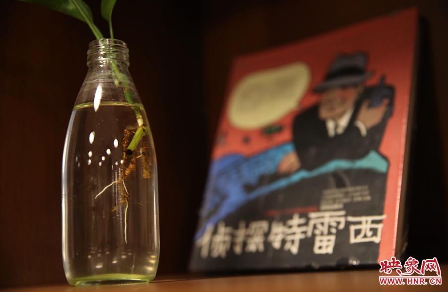 書店內(nèi)的裝飾。