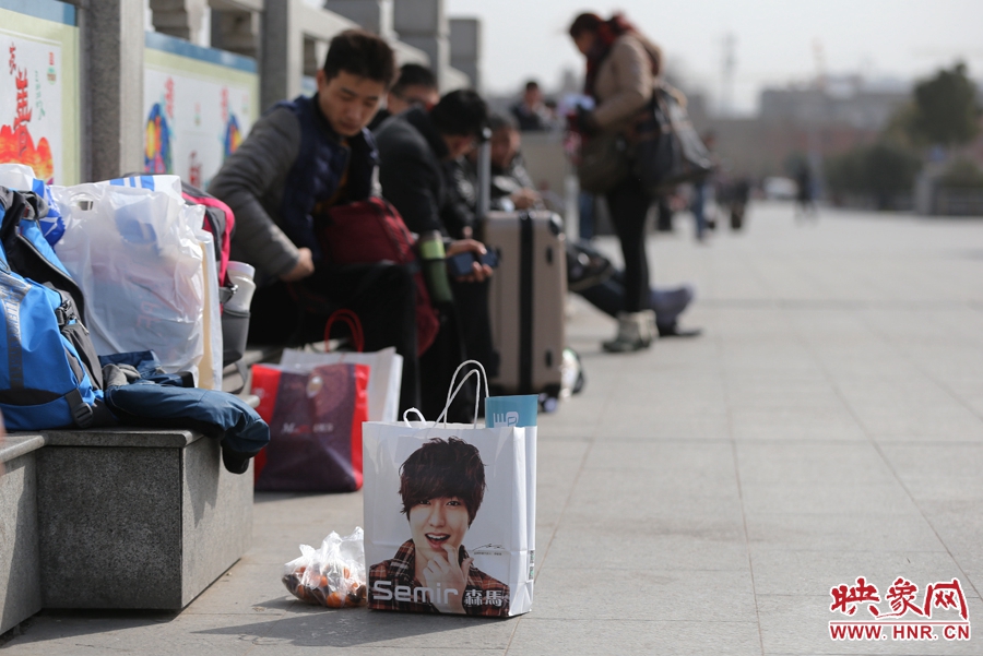 春運(yùn)中的“明星”身影。